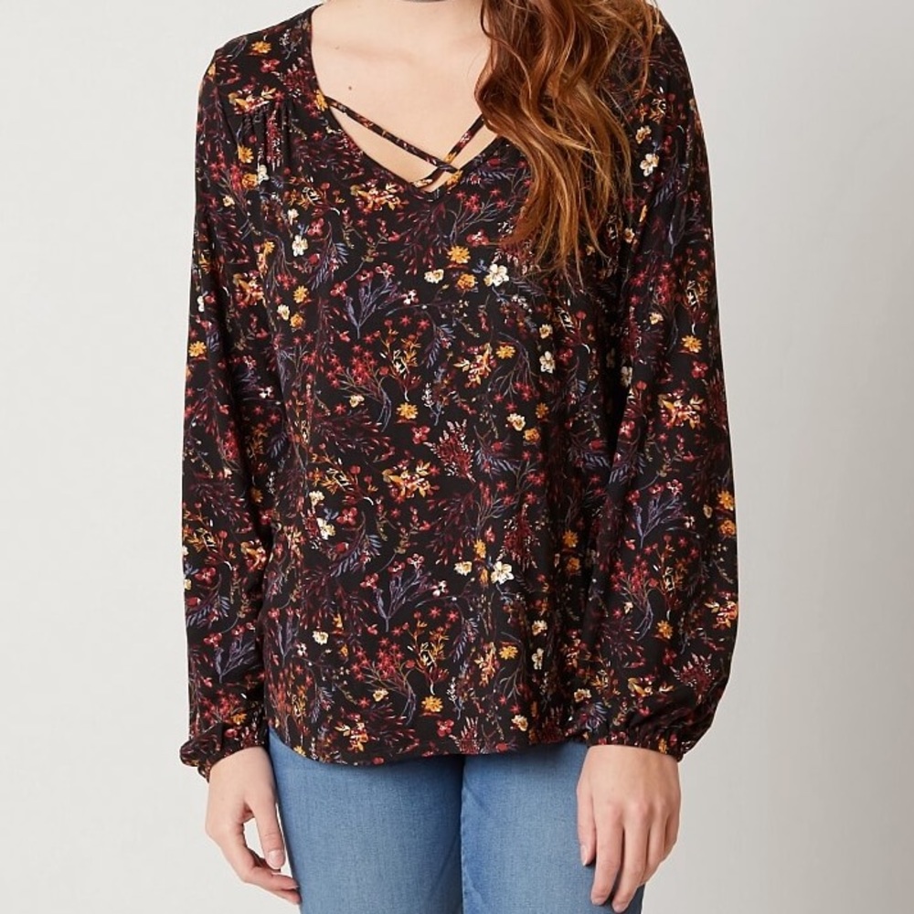 BKE Daytrip floral blouse